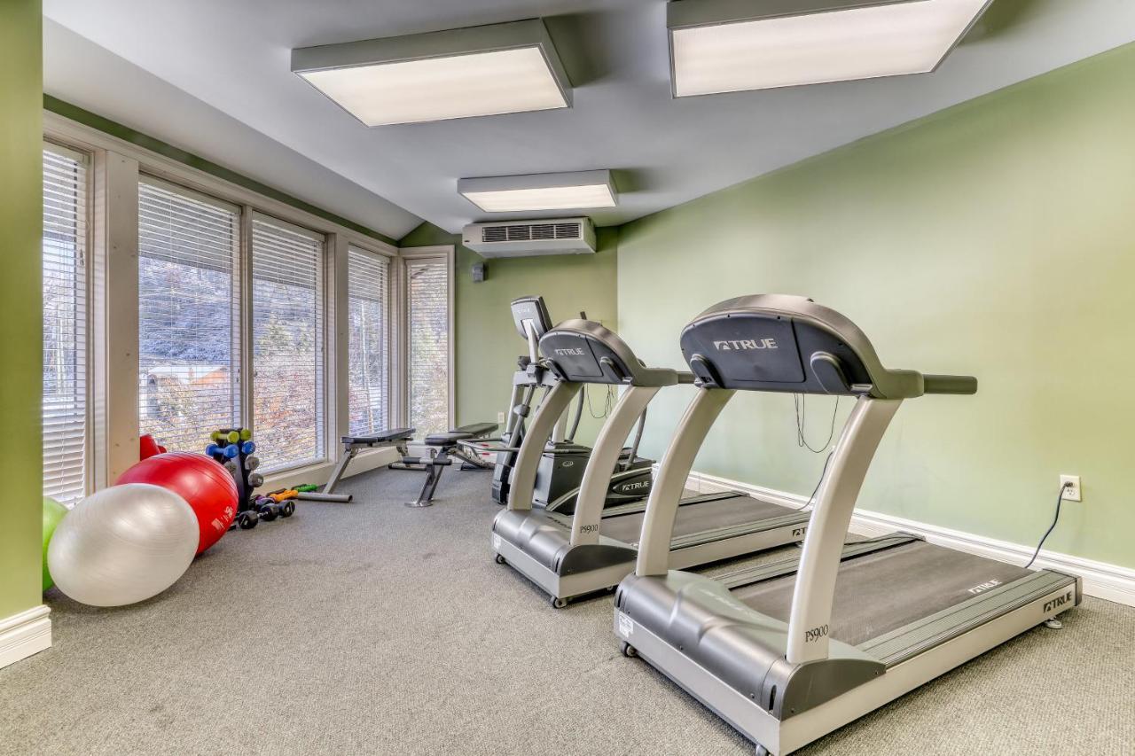 Baskin'S Creek Condos IV แกตลิงเบิร์ก ภายนอก รูปภาพ